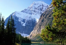 罗纳尔多梅开二度 助艾纳斯3比1获胜.